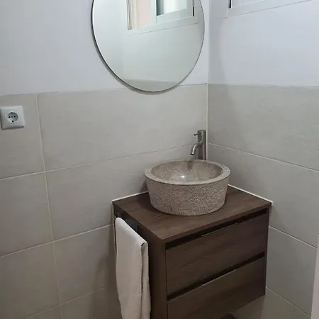 Charming Sunny Row House База відпочинку Аліканте